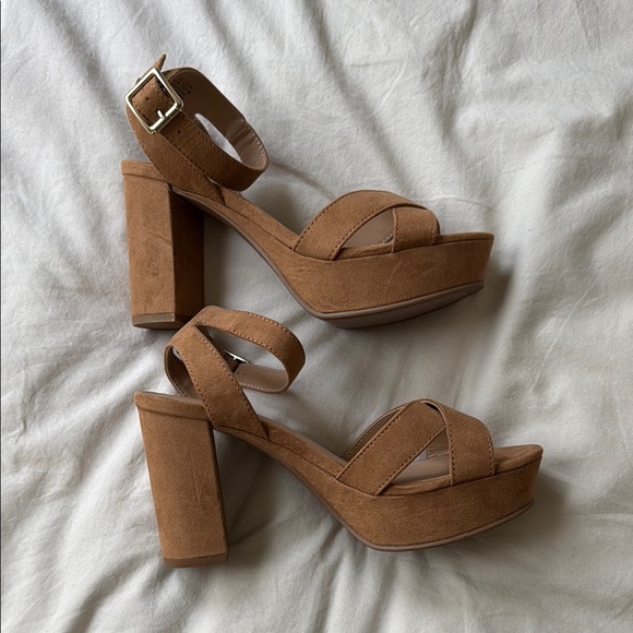 Sun + Stone Brown Block Heel Platform Sandals - Picture 2 of 4